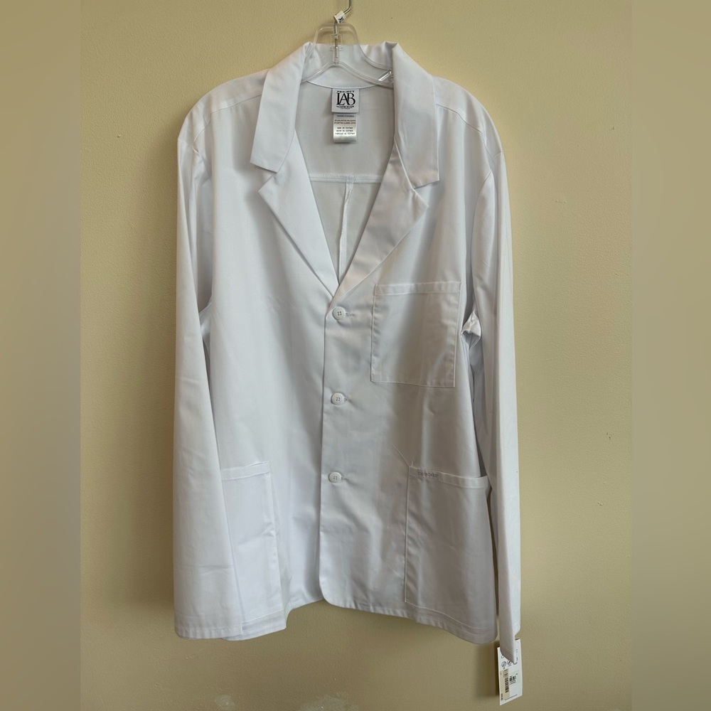 Cherokee White Men's Lab Coat